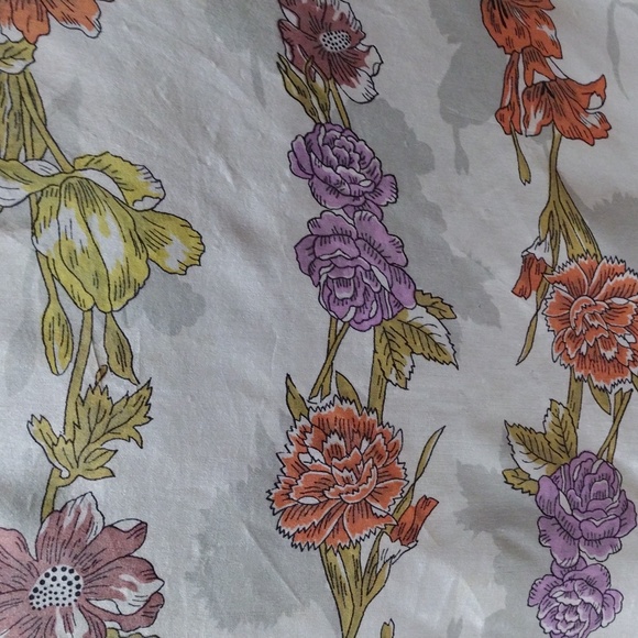 Vintage Scarf - Picture 5 of 9